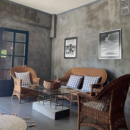 Xenios Hotel ペフコホリ エクステリア 写真