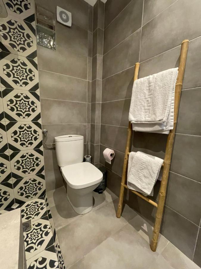 Xenios Hotel ペフコホリ エクステリア 写真