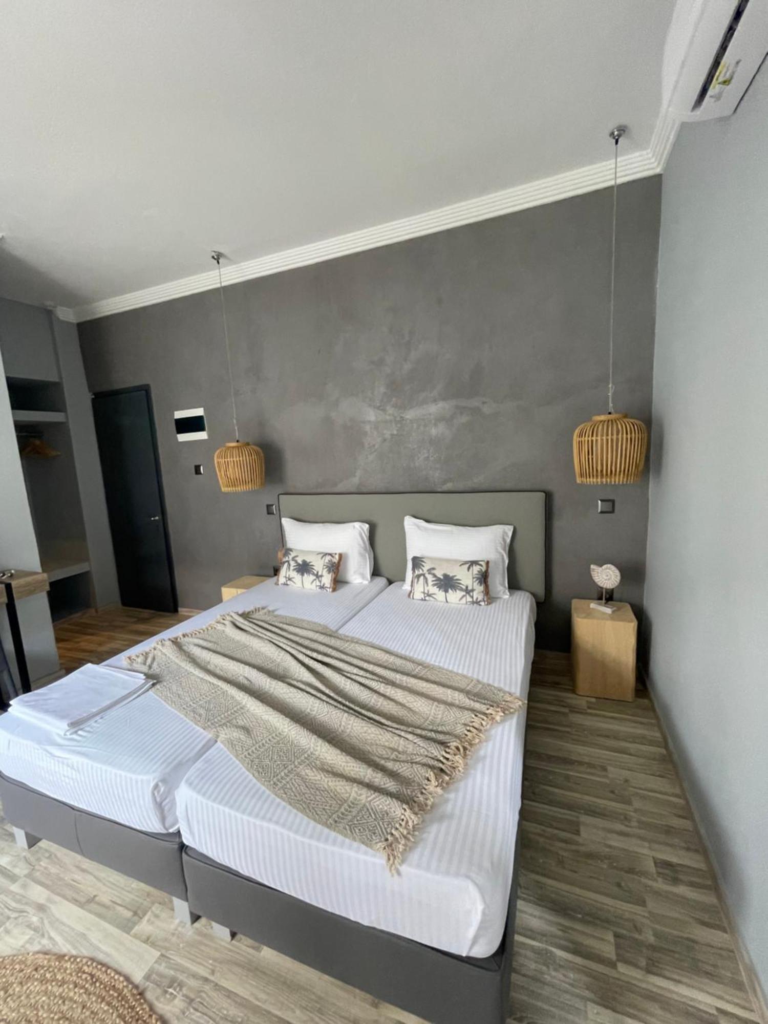 Xenios Hotel ペフコホリ エクステリア 写真