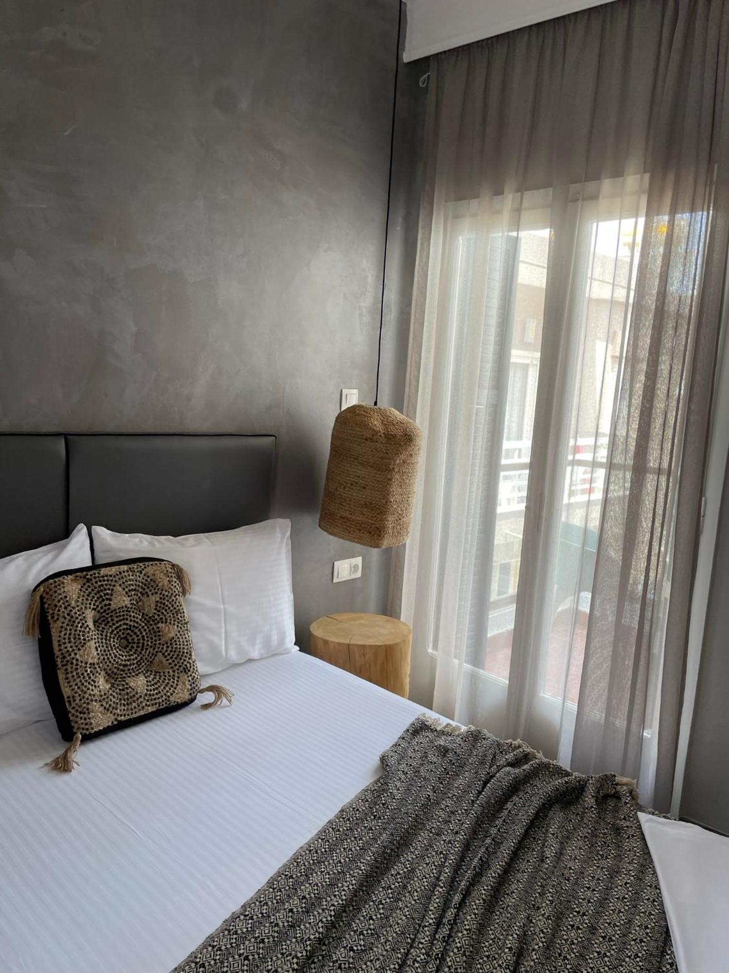 Xenios Hotel ペフコホリ エクステリア 写真